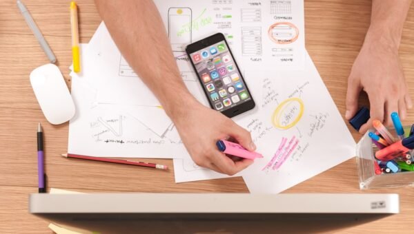 E-Ticaret Muhasebe Yazılımları 2026: Paraşüt, Logo, Mikro, Bizim Hesap ve Uyumsoft Karşılaştırması