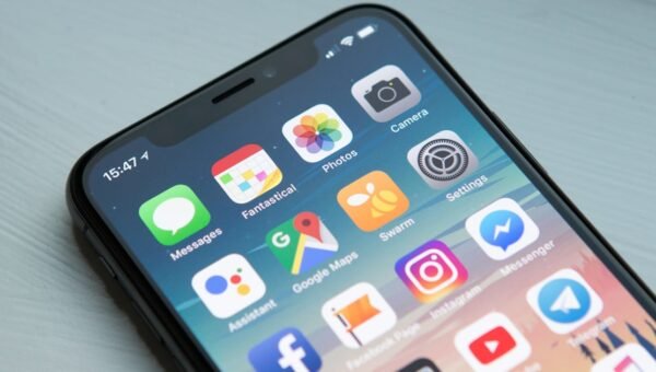 Mobil Uygulama vs Responsive Site: Hangisi Gerekli? [2026]